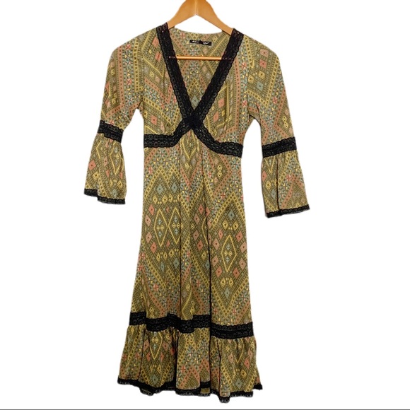 Betsey Johnson Dresses & Skirts - Betsey Johnson Tapestry Print Boho Dress sz 4